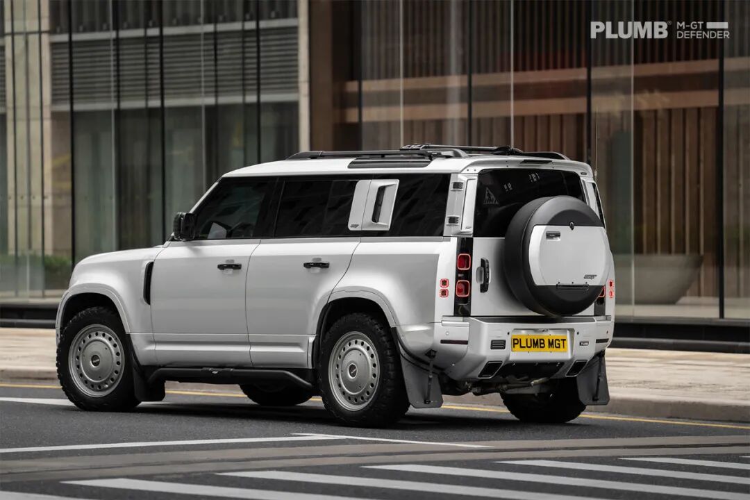 PLUMB "M-GT" Series Rear Spoiler For Land Rover Defender 90/110/130