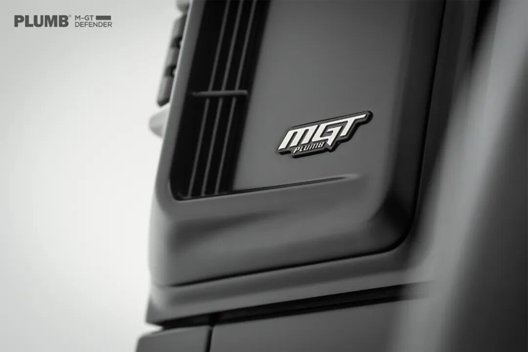 PLUMB "M-GT" Series D-Pillar Storage Box For Land Rover Defender 90/110/130